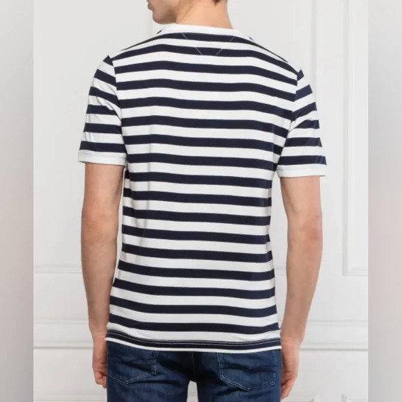 Tommy Hilfiger [S] T-Shirt - Picture 7 of 8